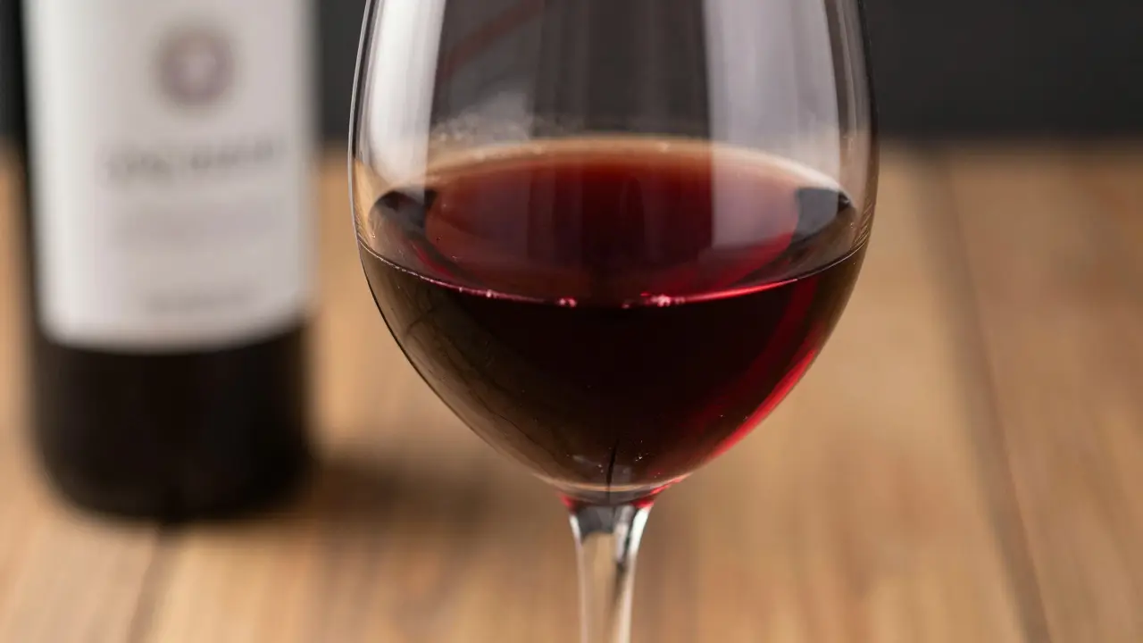 ¿Las copas de vino deben ser transparentes? La verdad que nadie te cuenta